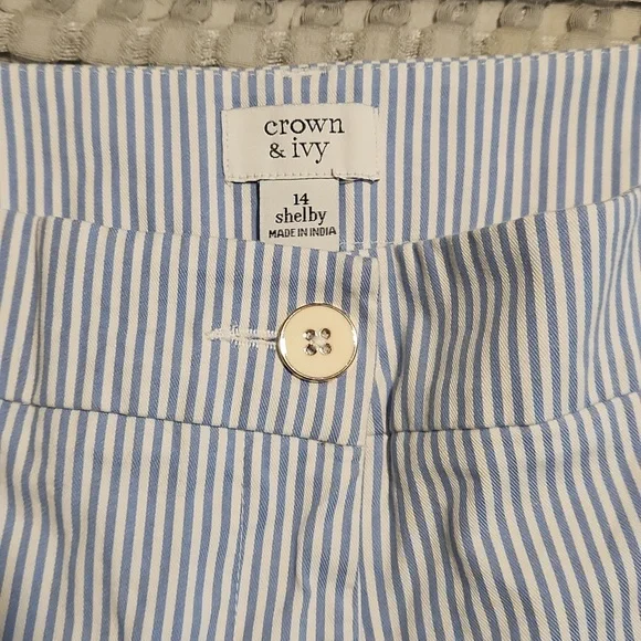 Crown & Ivy White and Blue Striped Scallop Shorts Size 14 Shelby - Picture 3 of 6